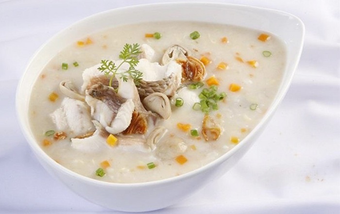 Bổ sung cháo mềm loãng vào buổi sáng cho người viêm đại tràng