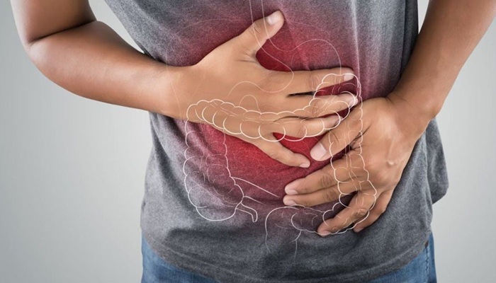 Đau bụng, đầy hơi khó tiêu là dấu hiệu viêm đại tràng dễ nhận biết 
