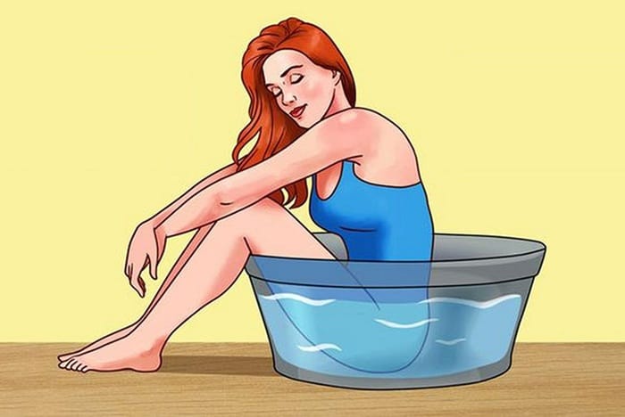 Ngâm nước ấm để điều trị nứt kẽ hậu môn tại nhà