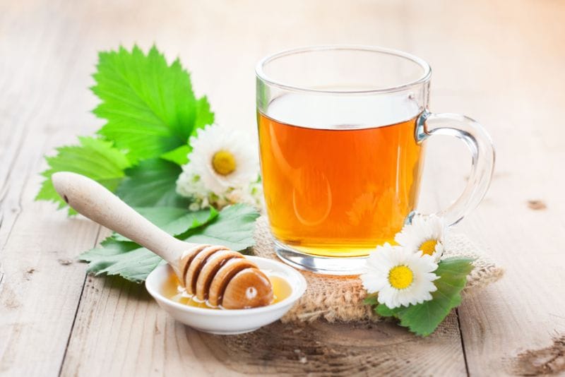 Mật ong nguyên chất có tác dụng bảo vệ thực quản khỏi axit trào ngược