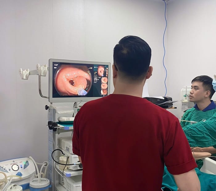 Nội soi dạ dày giúp phát hiện rõ niêm mạc, chẩn đoán viêm, loét chính xác