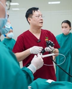 Bác sĩ polyp dạ dày giỏi tại Hà Nội? Gợi ý 7 bác sĩ uy tín