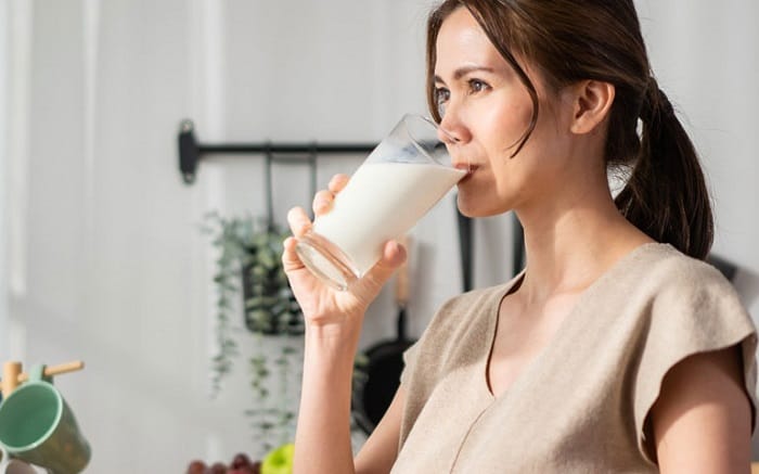 Vẫn có thể uống sữa khi bị trào ngược dạ dày