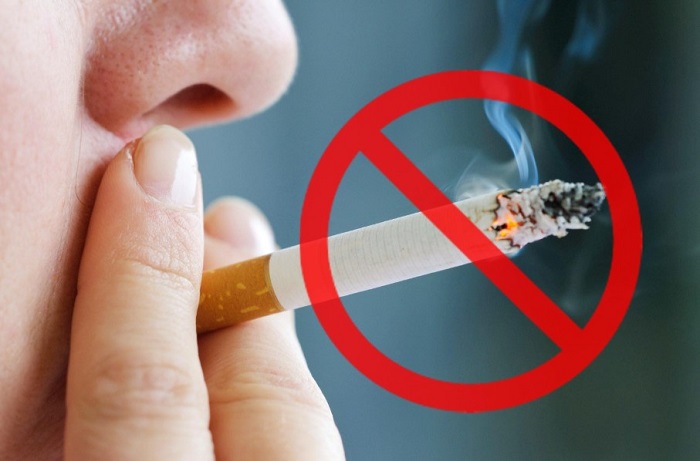 Hút thuốc lá, thói quen sinh hoạt không khoa học có thể gây trào ngược dạ dày