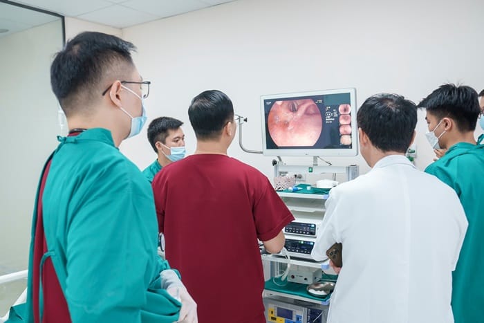 Bác sĩ tư vấn điều trị viêm đại tràng an toàn, hạn chế biến chứng nguy hiểm